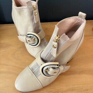 *RARE* AGL Cream Leather Buckle Detail Ankle Boots US 8 EU 38.5